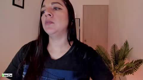 Snapshot of pink_kitten_ chatting on 07-06-26, 03:03 Eli online show from 07-06-26, 03:03