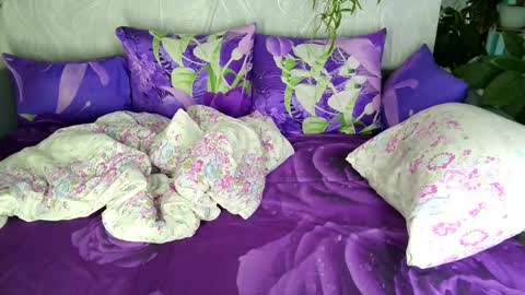 Snapshot of pink_light chatting on 11-07-25, 02:44 Tatyana online show from 11-07-25, 02:44