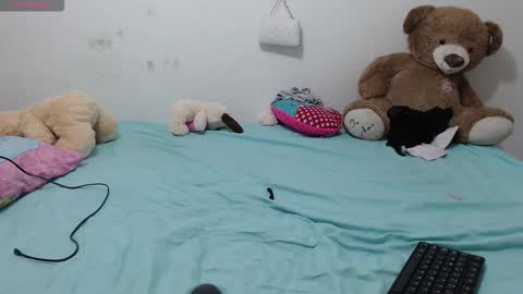 pink_love_25 online show from 02-21-26, 08:59