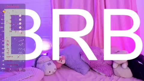 Snapshot of pink_quarz chatting on 01-08-25, 12:17 KELLY online show from 01-08-25, 12:17