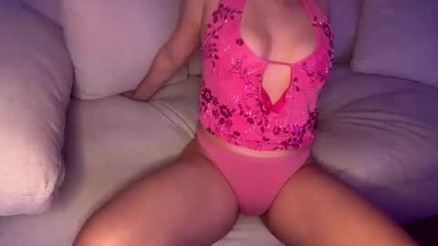 pinkaura7 online show from 05-01-26, 02:49