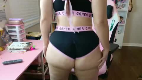 pinkcheetodomain online show from 02-18-25, 11:08