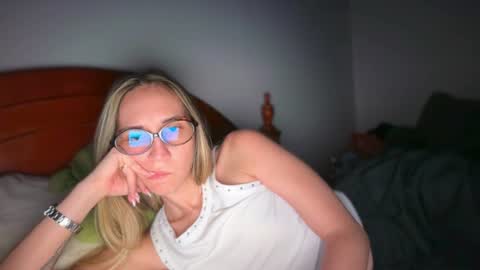 Snapshot of pinkilola chatting on 07-01-26, 11:37 Pinkilola online show from 07-01-26, 11:37