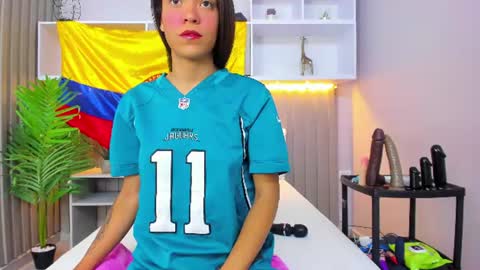 Pink  online show from 06-27-26, 04:39