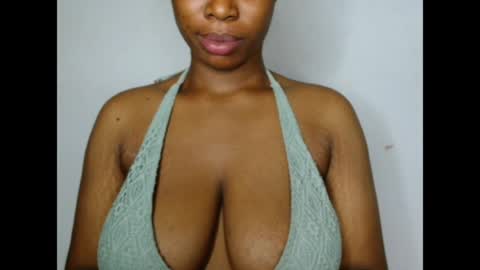 Snapshot of pinkxsugar chatting on 06-15-26, 05:59 pinkxsugar online show from 06-15-26, 05:59