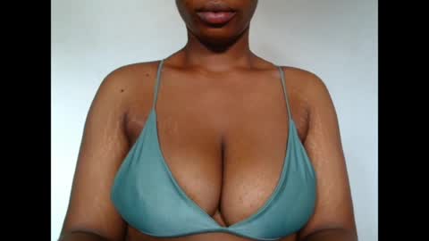 Snapshot of pinkxsugar chatting on 06-18-26, 12:42 pinkxsugar online show from 06-18-26, 12:42