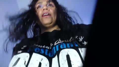 Snapshot of pinky_pinky_ chatting on 01-06-25, 07:56 VIOLETA LOPEZ online show from 01-06-25, 07:56