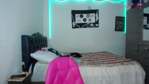 VIOLETA LOPEZ online show from 04-06-26, 01:12