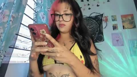 Snapshot of pinky_promiseex chatting on 06-26-26, 10:58 pinky_promiseex online show from 06-26-26, 10:58