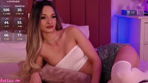 Pinky online show from 02-06-26, 07:17