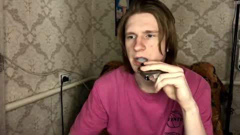 Snapshot of pinochetti chatting on 06-07-26, 02:54 Incubus online show from 06-07-26, 02:54