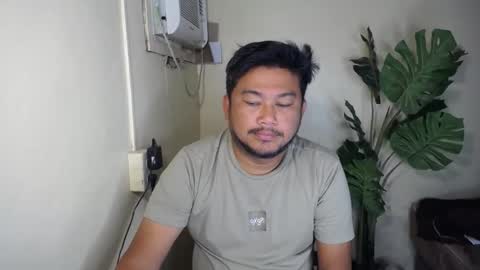 pinoy041087 online show from 11-21-25, 12:43