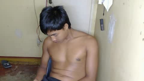 Snapshot of pinoy_brix chatting on 07-10-26, 10:45 pinoy_brix online show from 07-10-26, 10:45