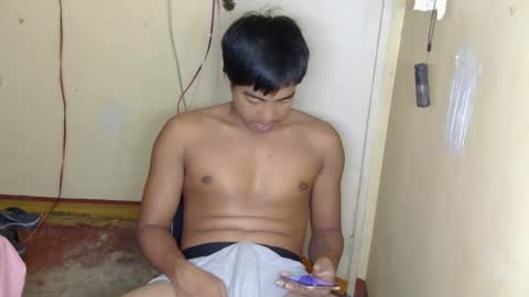Snapshot of pinoy_brix chatting on 07-13-26, 06:55 pinoy_brix online show from 07-13-26, 06:55