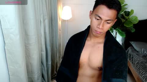 Snapshot of pinoymilker chatting on 06-02-26, 11:45 ethan online show from 06-02-26, 11:45