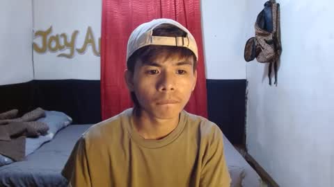 Snapshot of pinoymonstercock_xx chatting on 01-08-25, 09:42 WIN WIN JAY AR online show from 01-08-25, 09:42