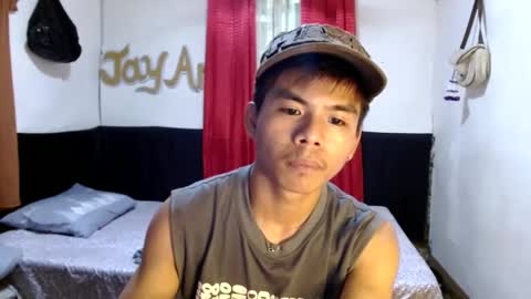 Snapshot of pinoymonstercock_xx chatting on 02-18-25, 08:05 WIN WIN JAY AR online show from 02-18-25, 08:05