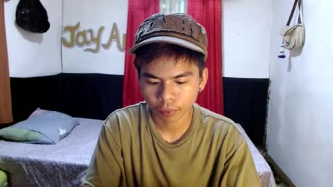 Snapshot of pinoymonstercock_xx chatting on 02-19-25, 08:33 WIN WIN JAY AR online show from 02-19-25, 08:33