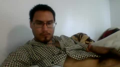 pirahna1012 online show from 08-06-26, 07:38
