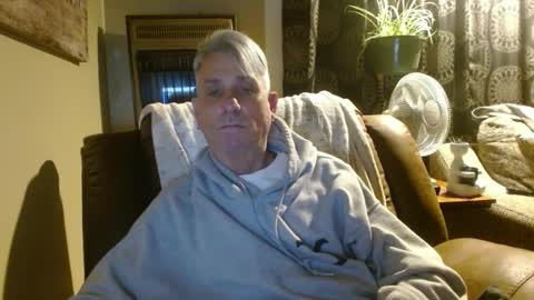 Snapshot of pirate334 chatting on 01-17-25, 02:18 pirate334 online show from 01-17-25, 02:18