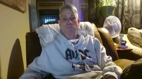 Snapshot of pirate334 chatting on 01-22-25, 11:53 pirate334 online show from 01-22-25, 11:53