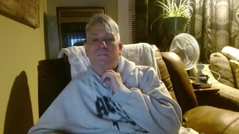 Snapshot of pirate334 chatting on 01-24-25, 01:24 pirate334 online show from 01-24-25, 01:24