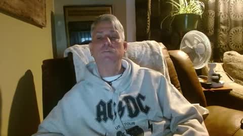 Snapshot of pirate334 chatting on 01-29-25, 05:30 pirate334 online show from 01-29-25, 05:30