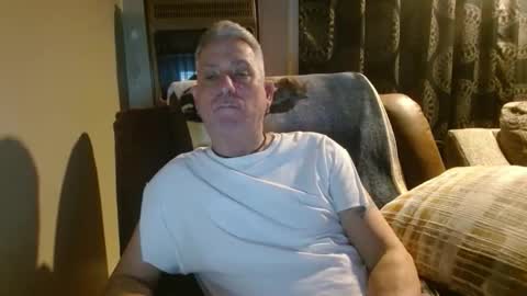 Snapshot of pirate334 chatting on 01-07-26, 01:19 pirate334 online show from 01-07-26, 01:19