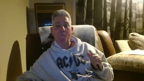 Snapshot of pirate334 chatting on 01-15-26, 08:19 pirate334 online show from 01-15-26, 08:19