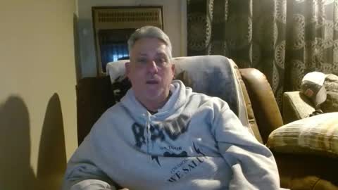 Snapshot of pirate334 chatting on 02-06-26, 02:05 pirate334 online show from 02-06-26, 02:05