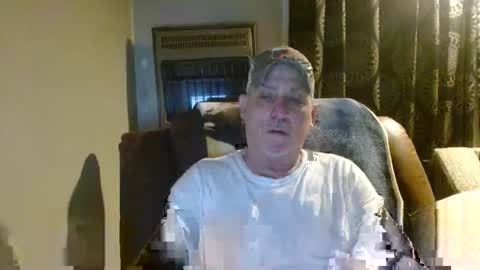 Snapshot of pirate334 chatting on 02-21-26, 02:45 pirate334 online show from 02-21-26, 02:45