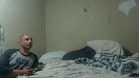 Snapshot of piraton33 chatting on 06-09-26, 04:57 piraton33 online show from 06-09-26, 04:57
