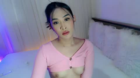 Snapshot of piroulita chatting on 02-22-25, 12:08 Ari online show from 02-22-25, 12:08