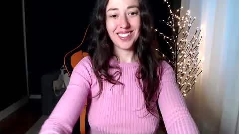piscesgirl06 online show from 12-19-25, 05:47