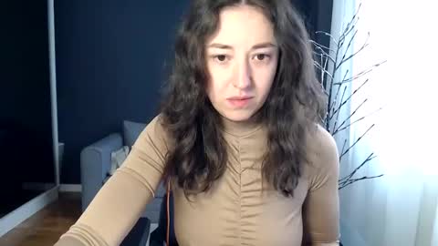 piscesgirl06 online show from 05-14-26, 04:30