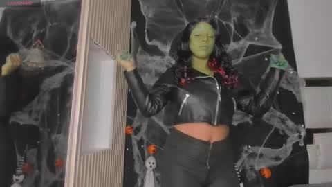 PittAndLunaa69 online show from 10-30-25, 01:34