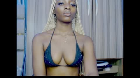 Ella online show from 07-04-26, 06:41