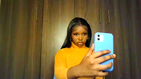 Snapshot of pixie_roman chatting on 06-28-26, 01:28 Majesty online show from 06-28-26, 01:28