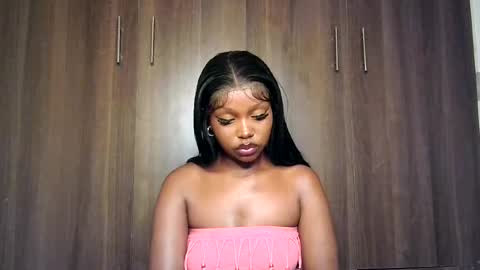 Snapshot of pixie_roman chatting on 06-29-26, 10:15 Majesty online show from 06-29-26, 10:15