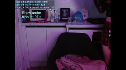 pixiehole4u online show from 10-22-25, 11:26