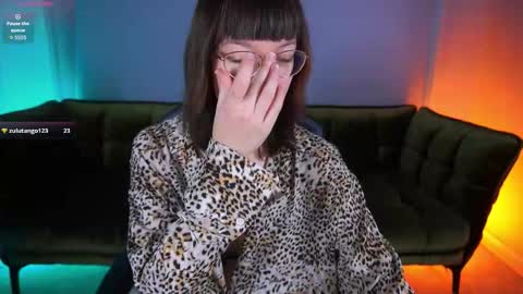 Snapshot of pixiepeachh chatting on 10-11-25, 06:23 pixiepeachh online show from 10-11-25, 06:23