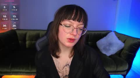 Snapshot of pixiepeachh chatting on 10-14-25, 01:23 pixiepeachh online show from 10-14-25, 01:23