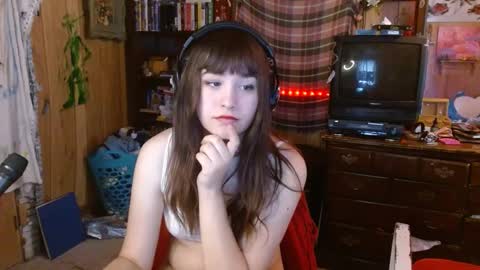 Izzy online show from 01-28-25, 05:24