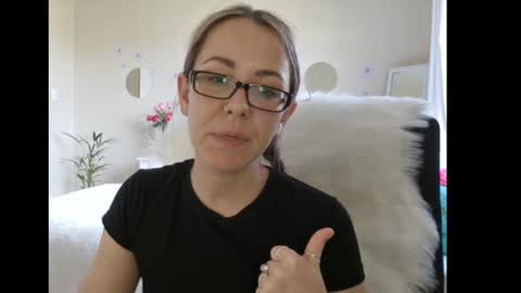 Lynn online show from 12-06-24, 02:38