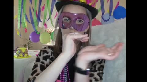 Lynn online show from 12-13-24, 03:32