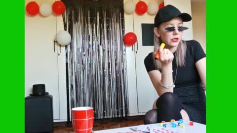 Lynn online show from 02-19-25, 01:39