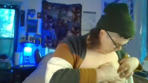 Snapshot of pizzabuttstuff chatting on 01-03-25, 02:19 daddy pizza online show from 01-03-25, 02:19