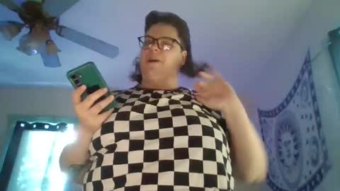 Snapshot of pizzabuttstuff chatting on 01-24-25, 04:28 daddy pizza online show from 01-24-25, 04:28