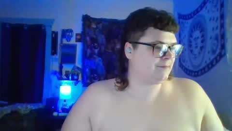 Snapshot of pizzabuttstuff chatting on 02-01-25, 03:08 daddy pizza online show from 02-01-25, 03:08