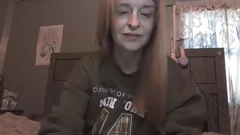Snapshot of pizzedwife chatting on 05-07-26, 12:43 pizzedwife online show from 05-07-26, 12:43